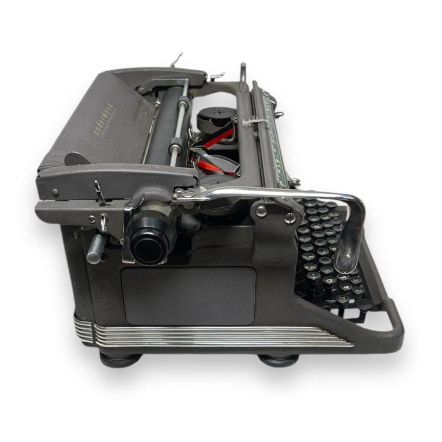 Toronto Typewriters Desktop Typewriter Underwood Standard Desktop Typewriter