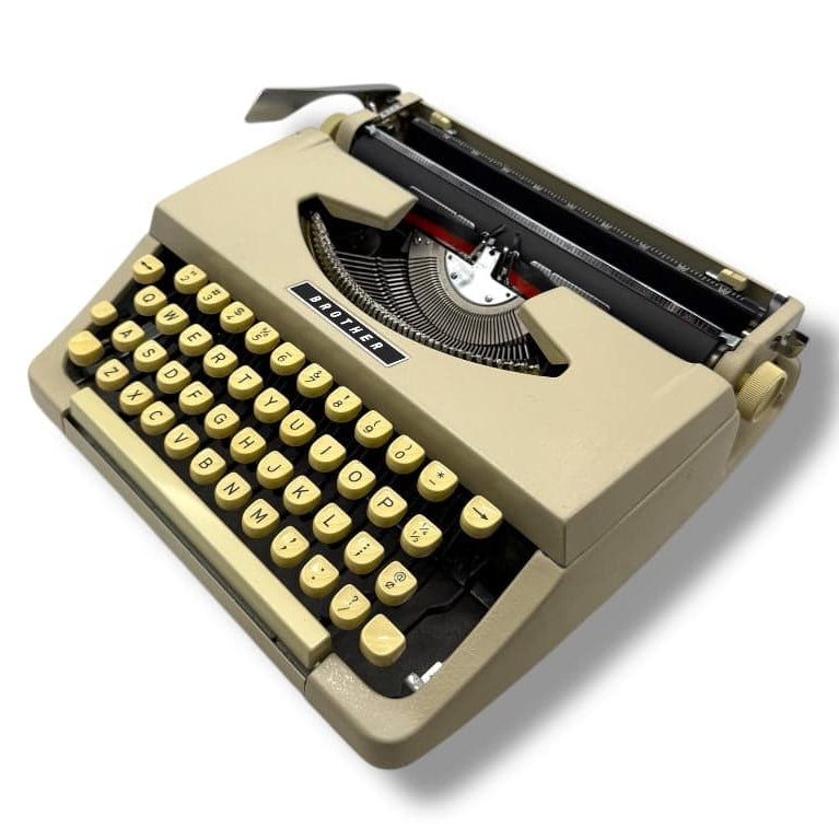 Toronto Typewriters Manual Typewriter Brother Majestic (Japan) Typewriter