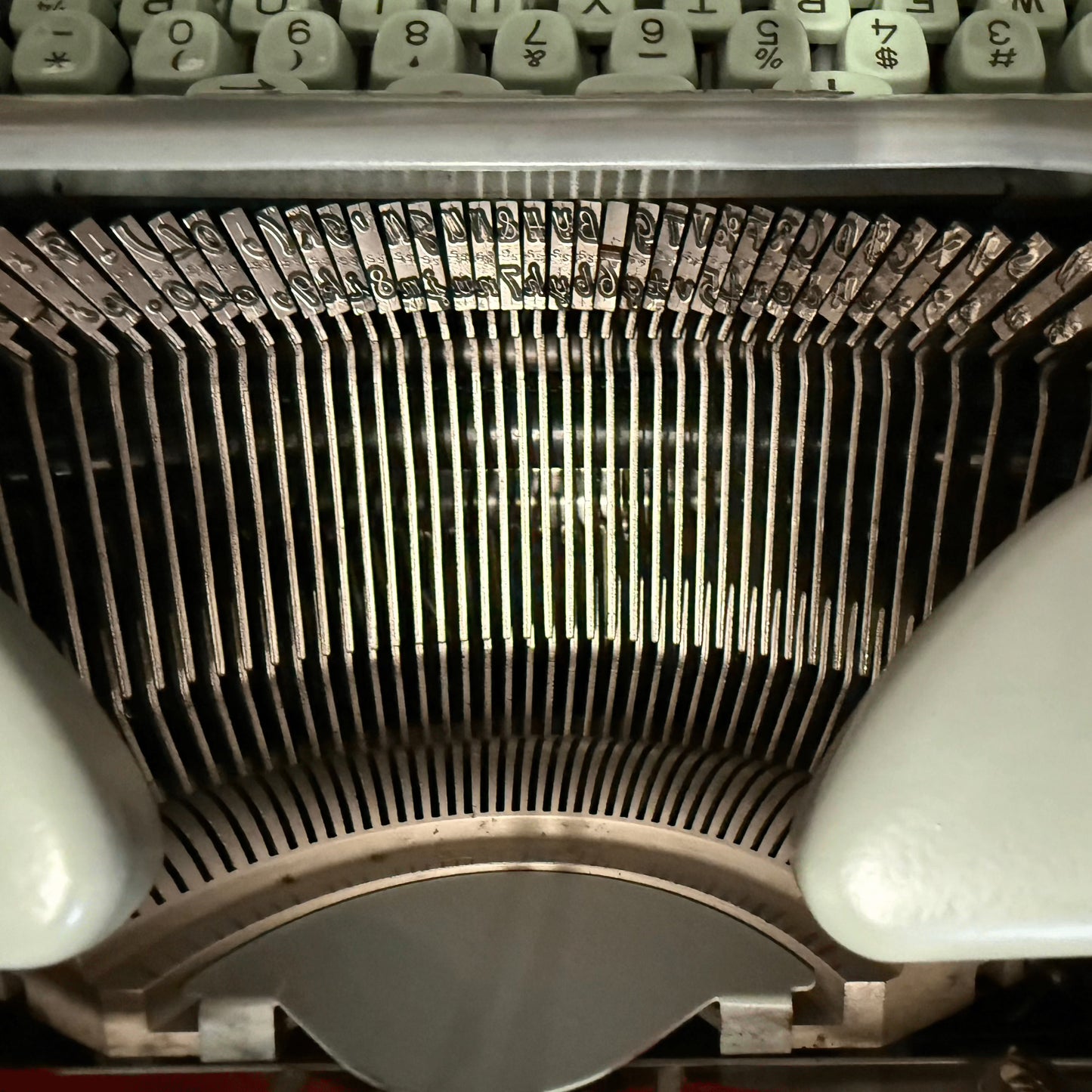 Toronto Typewriters Manual Typewriter Hermes 3000 (Script Cursive) Typewriter