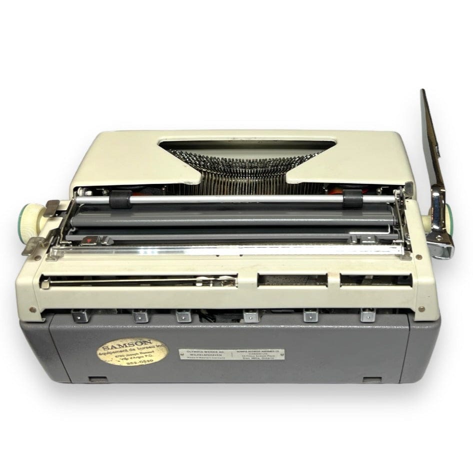 Toronto Typewriters Manual Typewriter Olympia SM8 (Cursive) Typewriter