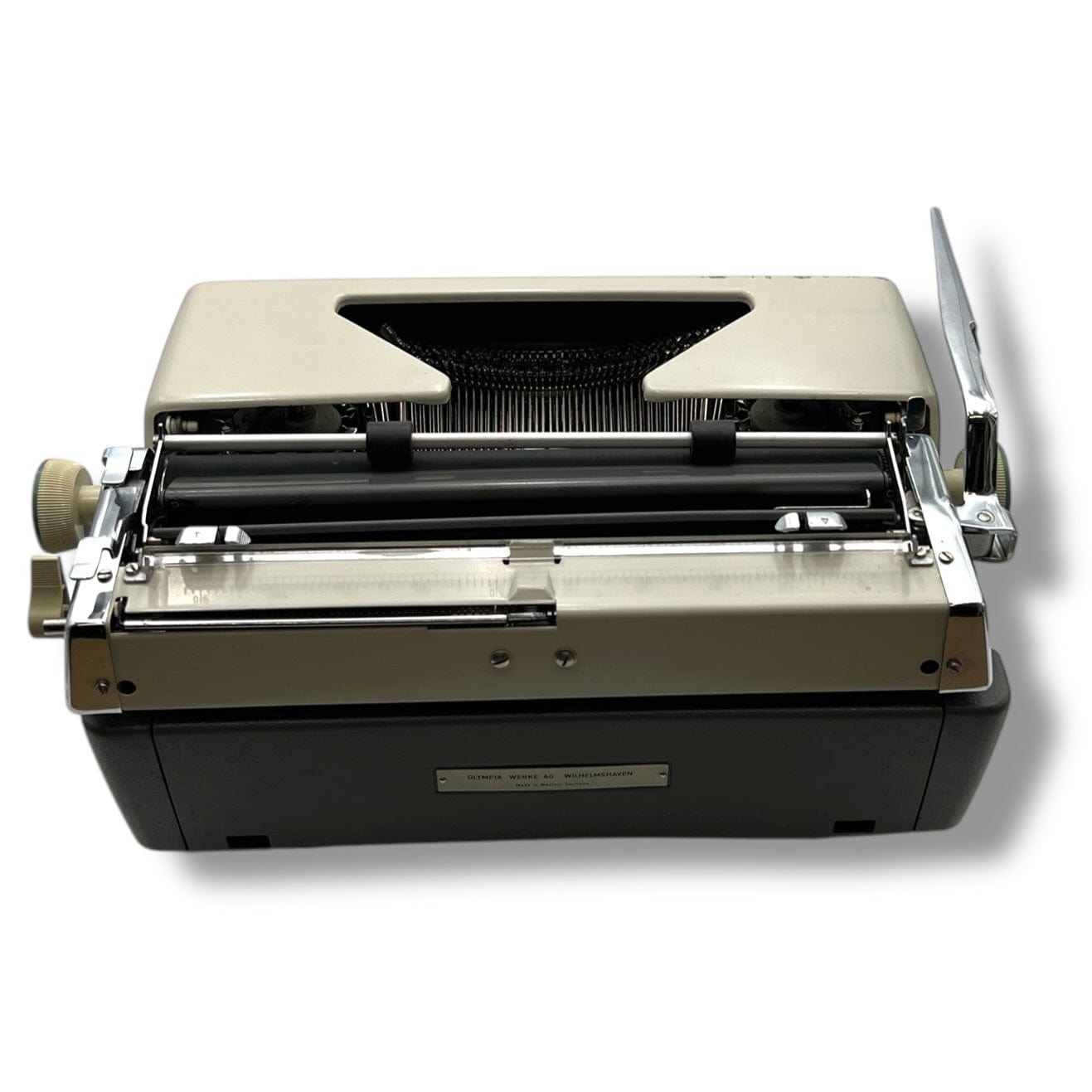Toronto Typewriters Manual Typewriter *Olympia SM9 (Script / Cursive Typeface) Typeface