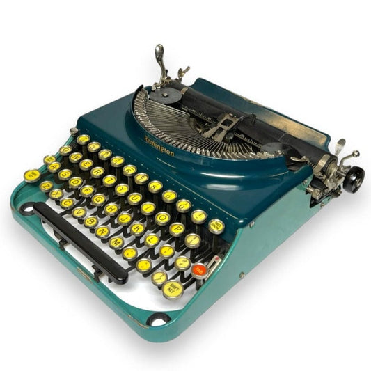 Toronto Typewriters Portable Typewriter Remington Portable 3 (Duo-Tone) Typewriter