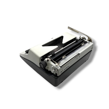 Olympia SM9 (1976) Typewriter