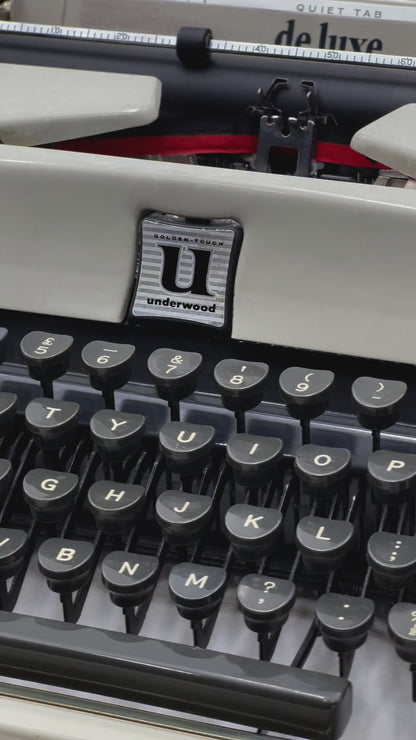 Underwood Quiet Tab De Luxe Typewriter