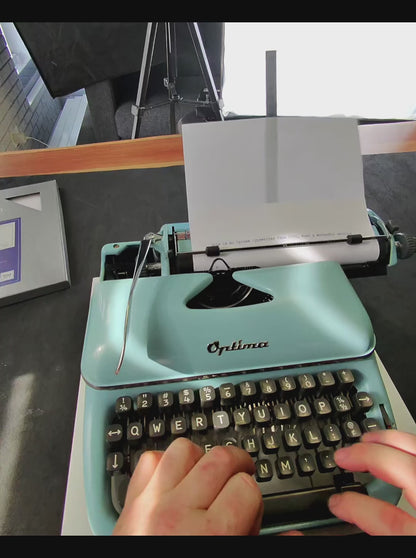 Optima Elite 3 (1958) Typewriter