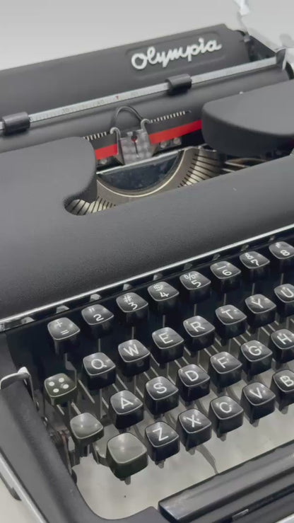 Olympia SM2 (Jet Black) Typewriter