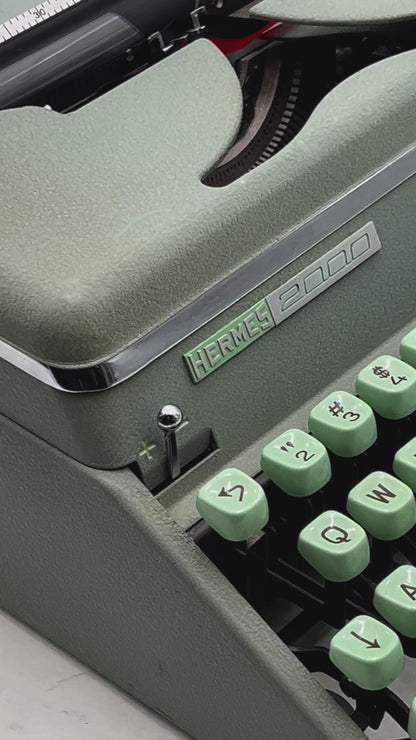 Hermes 2000 (Spanish Keyboard) Typewriter