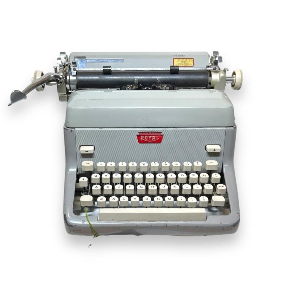 Toronto Typewriters Desktop Typewriter Royal FP Desktop Typewriter