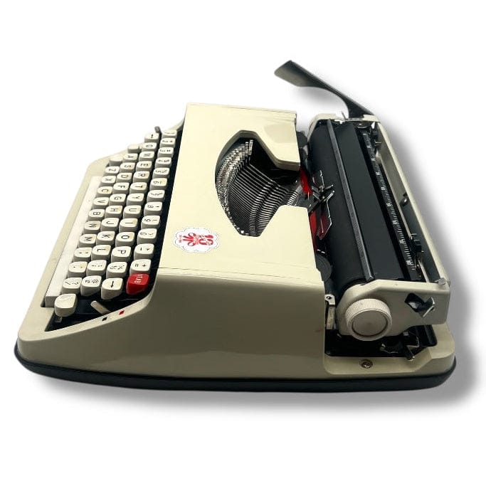 Toronto Typewriters Manual Typewriter Brother Activator 800T Typewriter