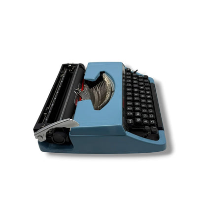 Toronto Typewriters Manual Typewriter Brother Charger 11 (Blue) Typewriter