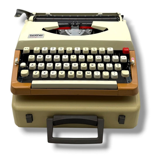 Toronto Typewriters Manual Typewriter Brother Charger 22 (Caramel/Tan) Typewriter