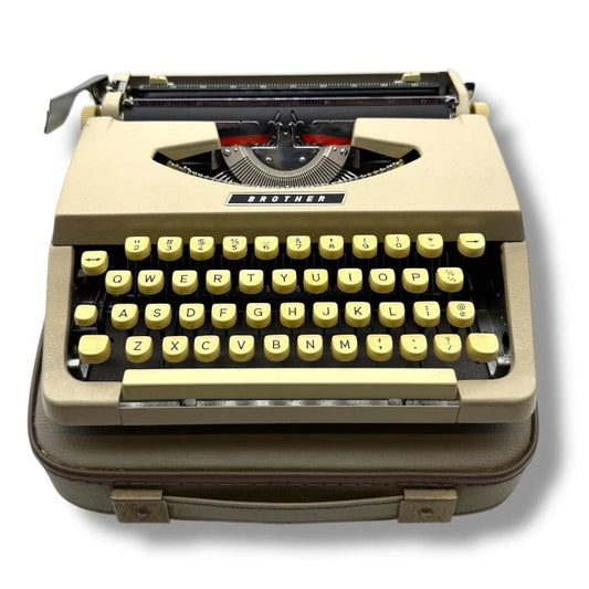 Toronto Typewriters Manual Typewriter Brother Majestic (Japan) Typewriter
