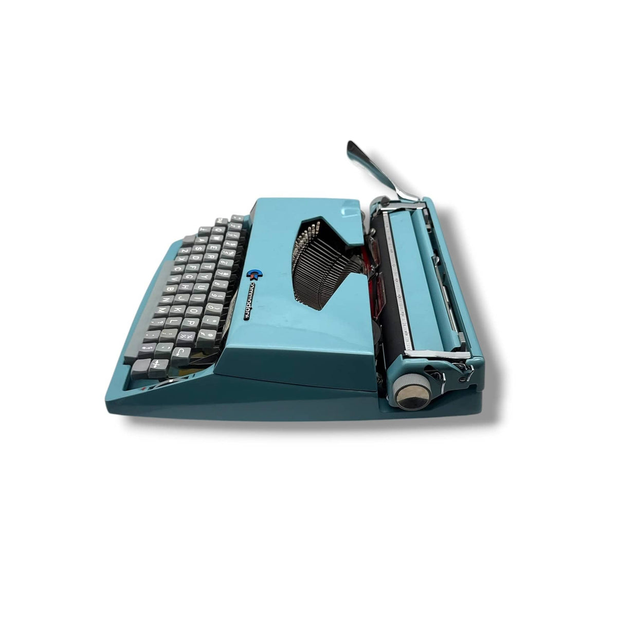 Toronto Typewriters Manual Typewriter Commodore 4400 (1968) CANADIAN KEYBOARD Typewriter