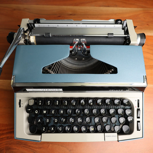 Toronto Typewriters Manual Typewriter Eaton Viking Deluxe 10 Typewriter