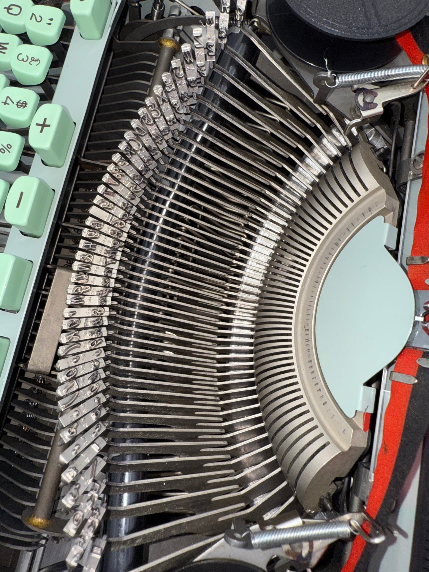 Toronto Typewriters Manual Typewriter Hermes 3000 (CURSIVE) Typewriter