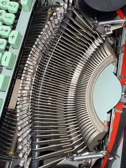 Toronto Typewriters Manual Typewriter Hermes 3000 (CURSIVE) Typewriter