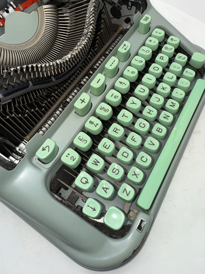 Toronto Typewriters Manual Typewriter Hermes 3000 (CURSIVE) Typewriter