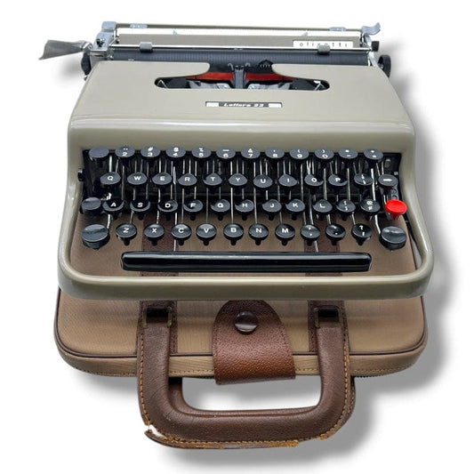 Toronto Typewriters Manual Typewriter Olivetti Lettera 22 Typewriter