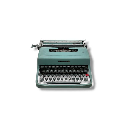 Toronto Typewriters Manual Typewriter Olivetti Lettera 32 Typewriter