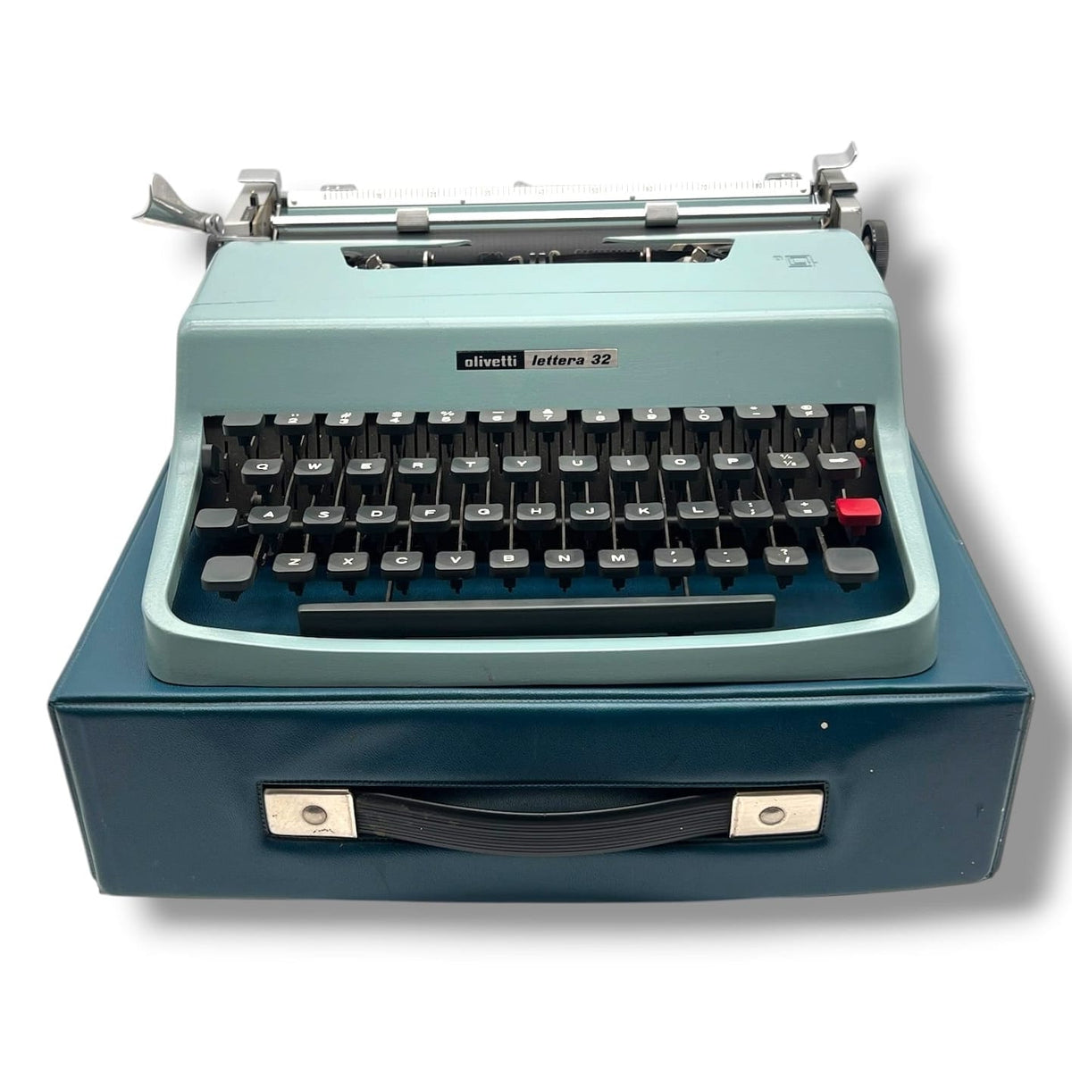 Toronto Typewriters Manual Typewriter Olivetti Lettera 32 Typewriter