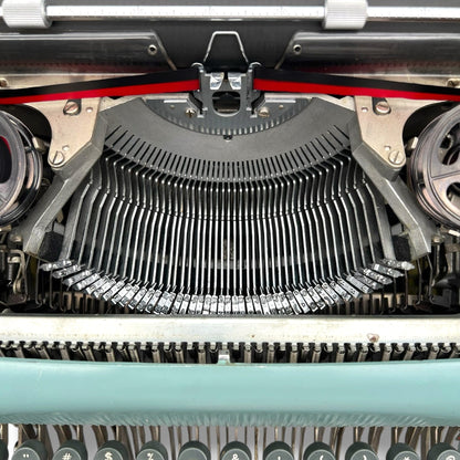 Toronto Typewriters Manual Typewriter Olivetti Studio 44 Typewriter