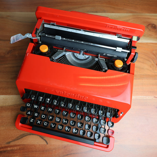 Toronto Typewriters Manual Typewriter Olivetti Valentine (Made in Spain) Typewriter