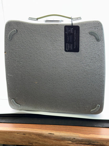 Toronto Typewriters Manual Typewriter Olympia SM3 (CURSIVE) 1958 Typewriter