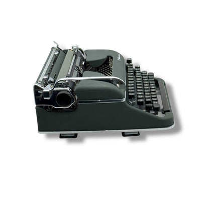 Toronto Typewriters Manual Typewriter Olympia SM3 (CURSIVE) 1958 Typewriter