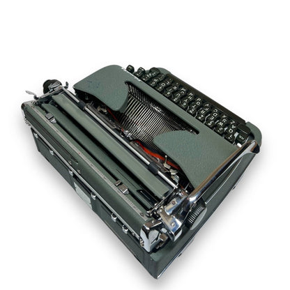 Toronto Typewriters Manual Typewriter Olympia SM3 (Italic Elite No.89) Typewriter