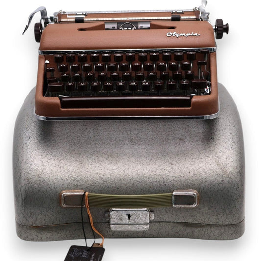 Toronto Typewriters Manual Typewriter Olympia SM3 ITALIC TYPEFACE (1956) Typewriter