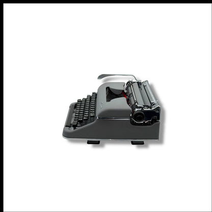 Toronto Typewriters Manual Typewriter Olympia SM3 Typewriter