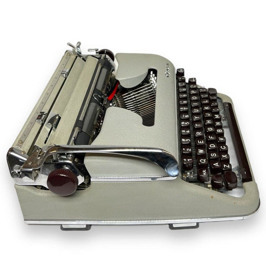 Toronto Typewriters Manual Typewriter Olympia SM4 (Cursive) Typewriter