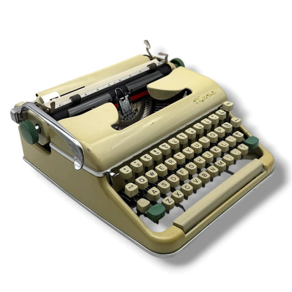 Toronto Typewriters Manual Typewriter Olympia SM5 (1962) Typewriter