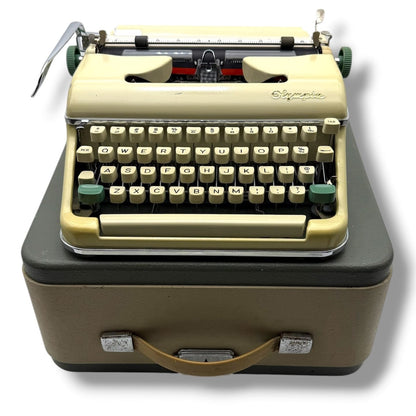 Toronto Typewriters Manual Typewriter Olympia SM5 (1962) Typewriter