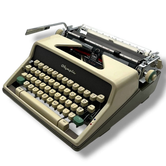 Toronto Typewriters Manual Typewriter Olympia SM7 (Italic Sans Serif Typeface) Typewriter