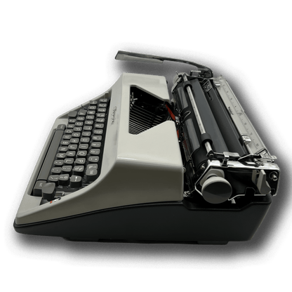 Toronto Typewriters Manual Typewriter Olympia SM9