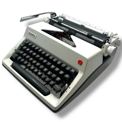 Toronto Typewriters Manual Typewriter Olympia SM9 Deluxe (197X) Typewriter