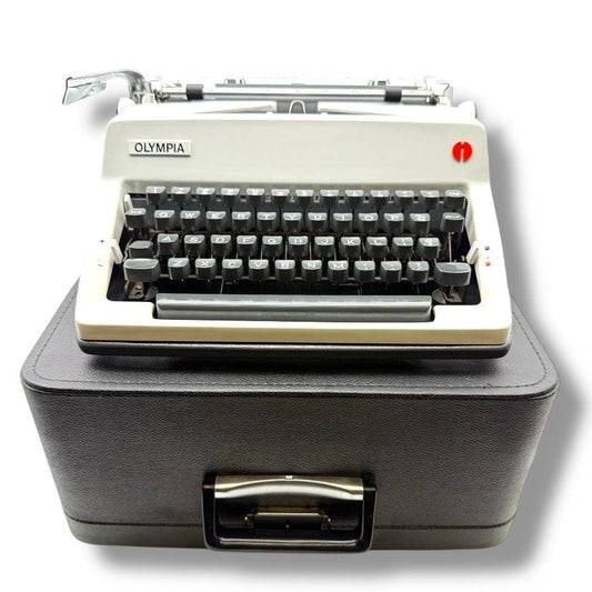 Toronto Typewriters Manual Typewriter Olympia SM9 Typewriter