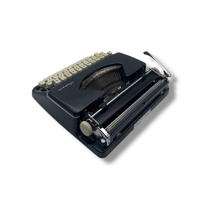Toronto Typewriters Manual Typewriter Olympia Splendid / Socialite (1960) Portable Typewriter