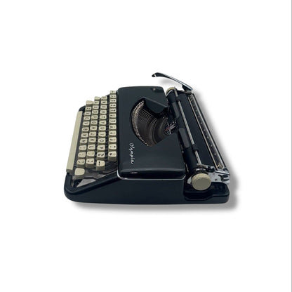 Toronto Typewriters Manual Typewriter Olympia Splendid / Socialite (1960) Portable Typewriter