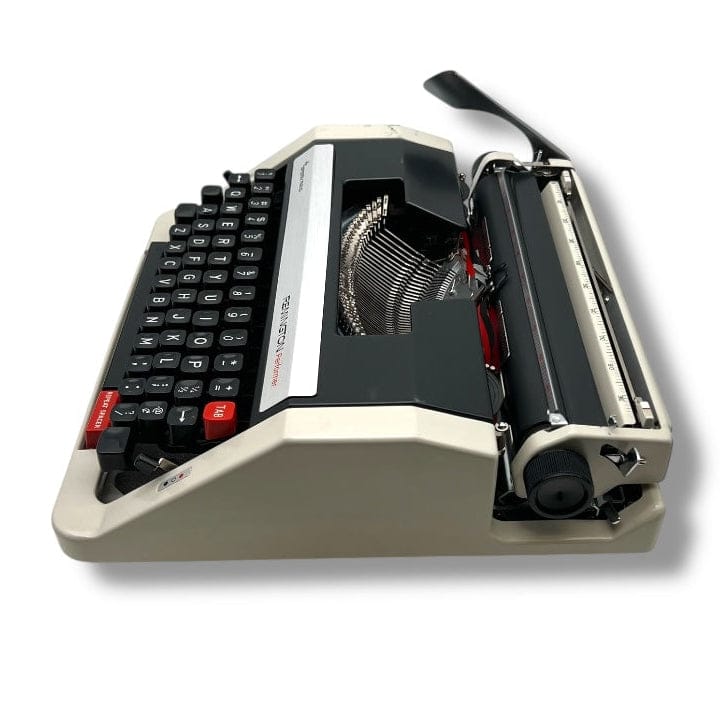 Toronto Typewriters Manual Typewriter Remington Performer Typewriter (with original instructions)