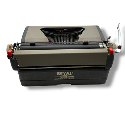 Toronto Typewriters Manual Typewriter Royal Aristocrat 1958 Typewriter