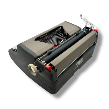 Toronto Typewriters Manual Typewriter Royal Aristocrat 1958 Typewriter