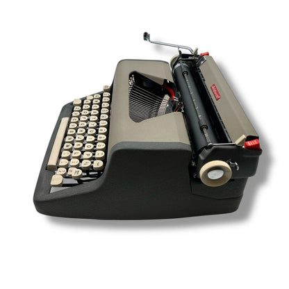 Toronto Typewriters Manual Typewriter Royal Aristocrat 1958 Typewriter