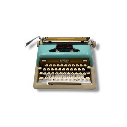 Toronto Typewriters Manual Typewriter Royal Aristocrat Typewriter