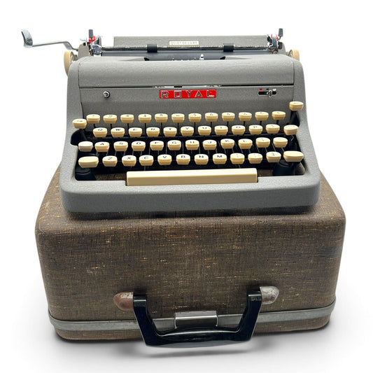 Toronto Typewriters Manual Typewriter Royal Quiet De Luxe