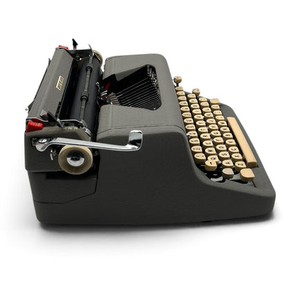 Toronto Typewriters Manual Typewriter Royal Quiet De Luxe