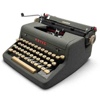Toronto Typewriters Manual Typewriter Royal Quiet De Luxe