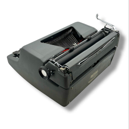 Toronto Typewriters Manual Typewriter Royal Quiet Deluxe 1950s Typewriter