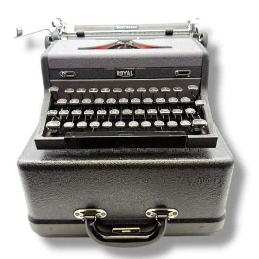 Toronto Typewriters Manual Typewriter Royal Quiet Deluxe (Henry Dreyfuss) Typewriter